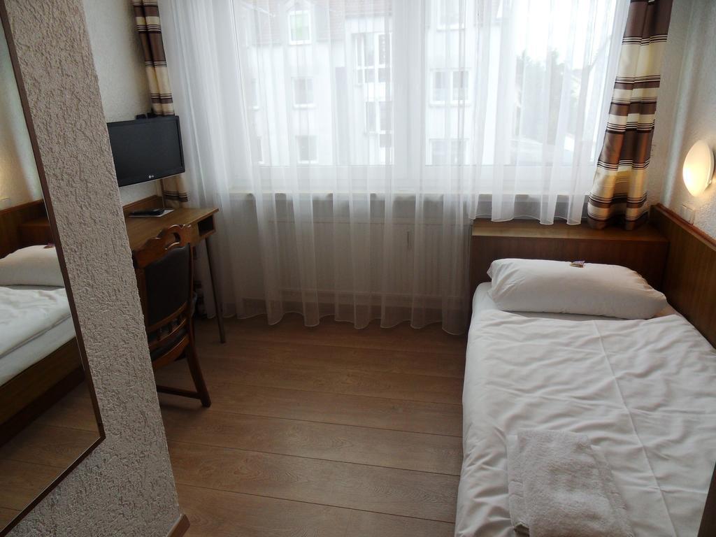 וייטרשטאדט Hotel Linnert חדר תמונה