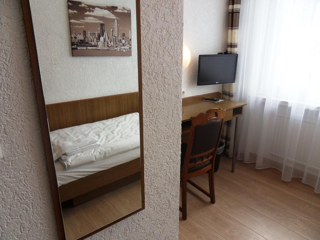 וייטרשטאדט Hotel Linnert חדר תמונה