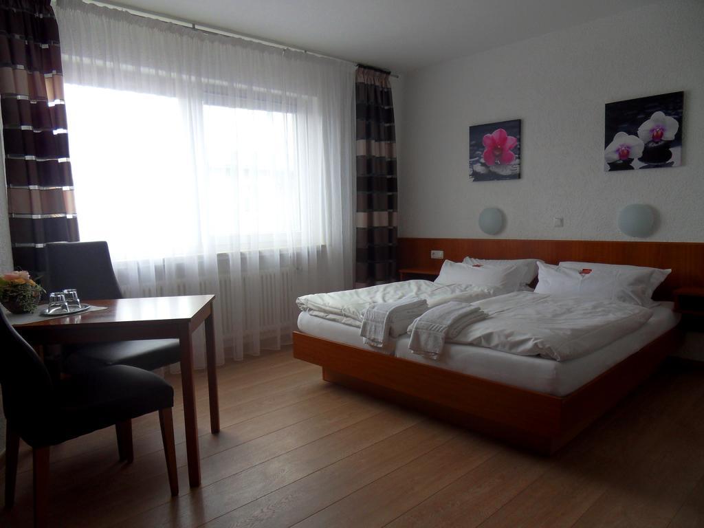 וייטרשטאדט Hotel Linnert חדר תמונה